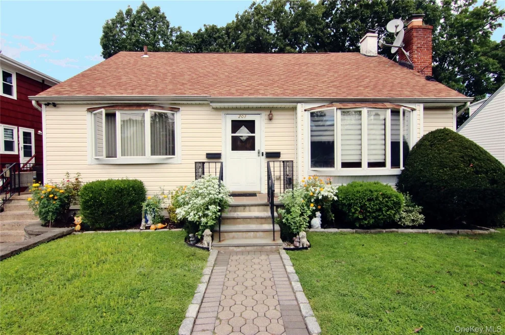 Unit for sale at 201 Bennett Avenue, Yonkers, NY 10701