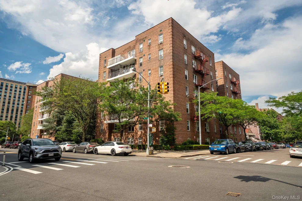 Unit for sale at 62-59 108th Street, New York, NY 11375