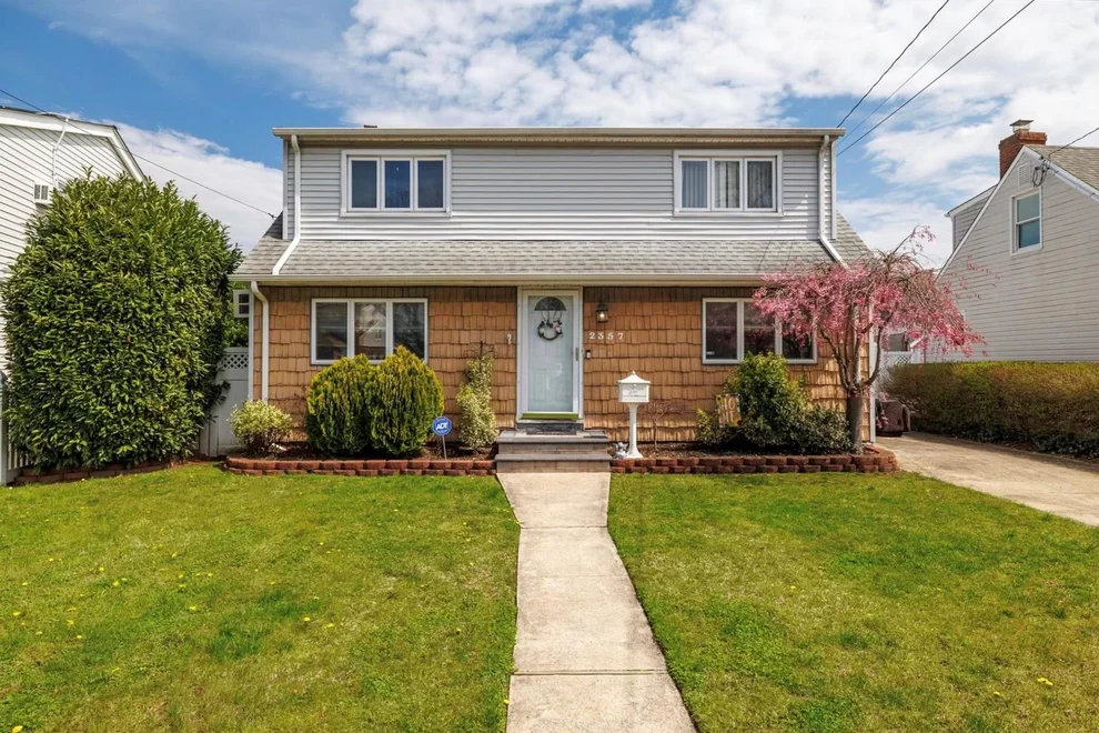 Unit for sale at 2357 Willow Street, Hempstead, NY 11793