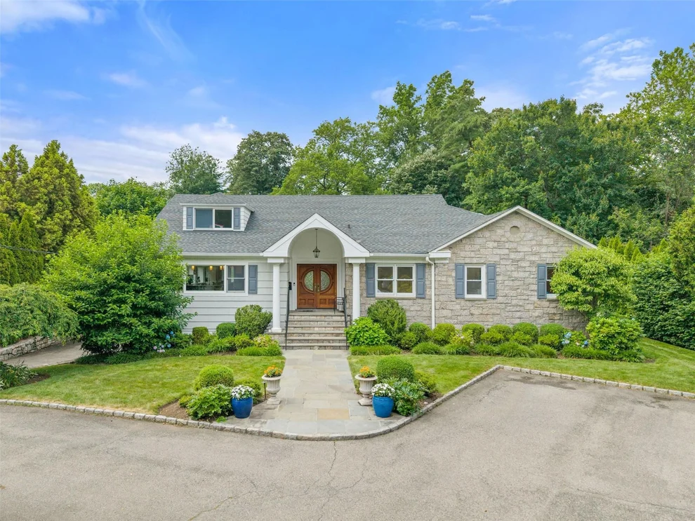 Unit for sale at 130 Carthage Road, Scarsdale, NY 10583