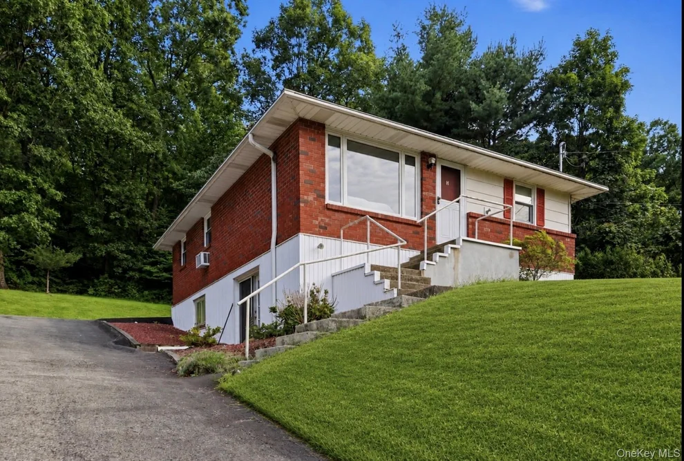 Unit for sale at 80 Greenwood Drive, Fishkill, NY 12508