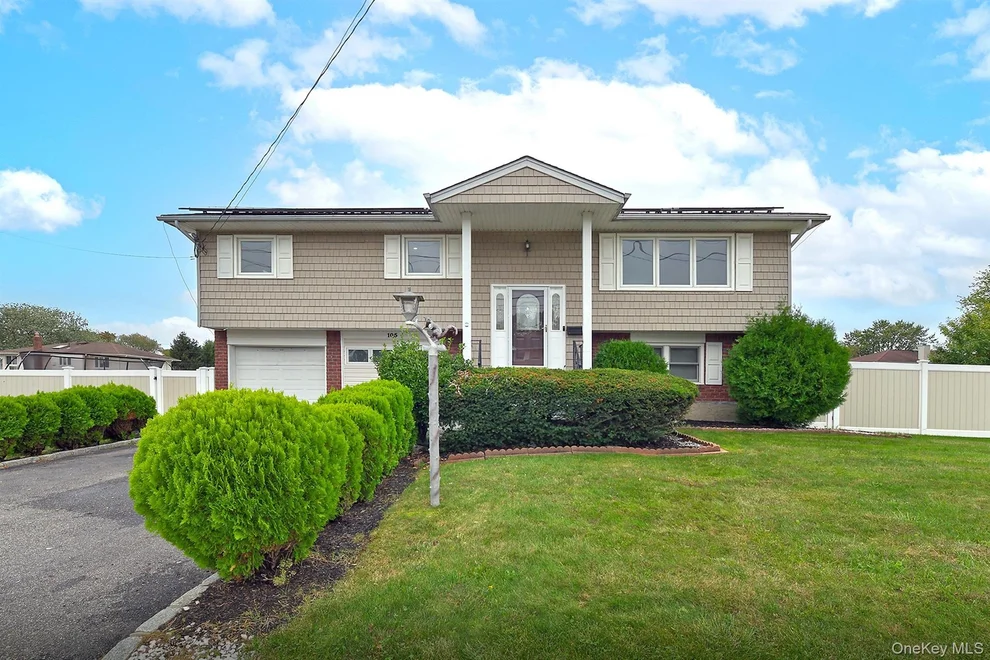 Unit for sale at 105 N Lewis Avenue, Babylon, NY 11757