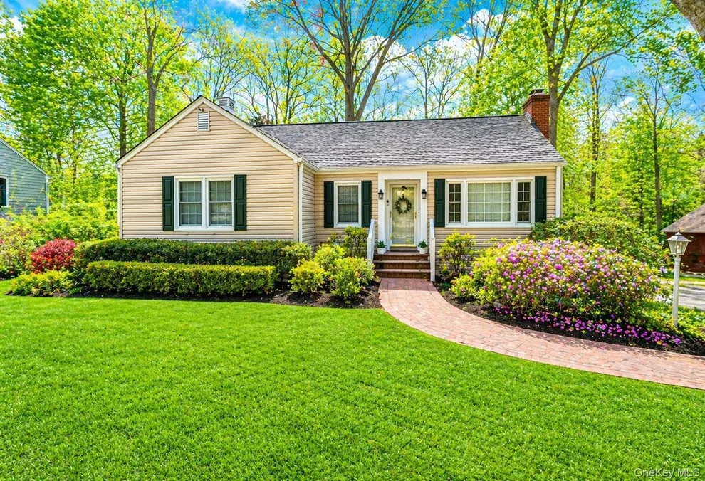 Unit for sale at 6 Huyler Road, Brookhaven, NY 11733