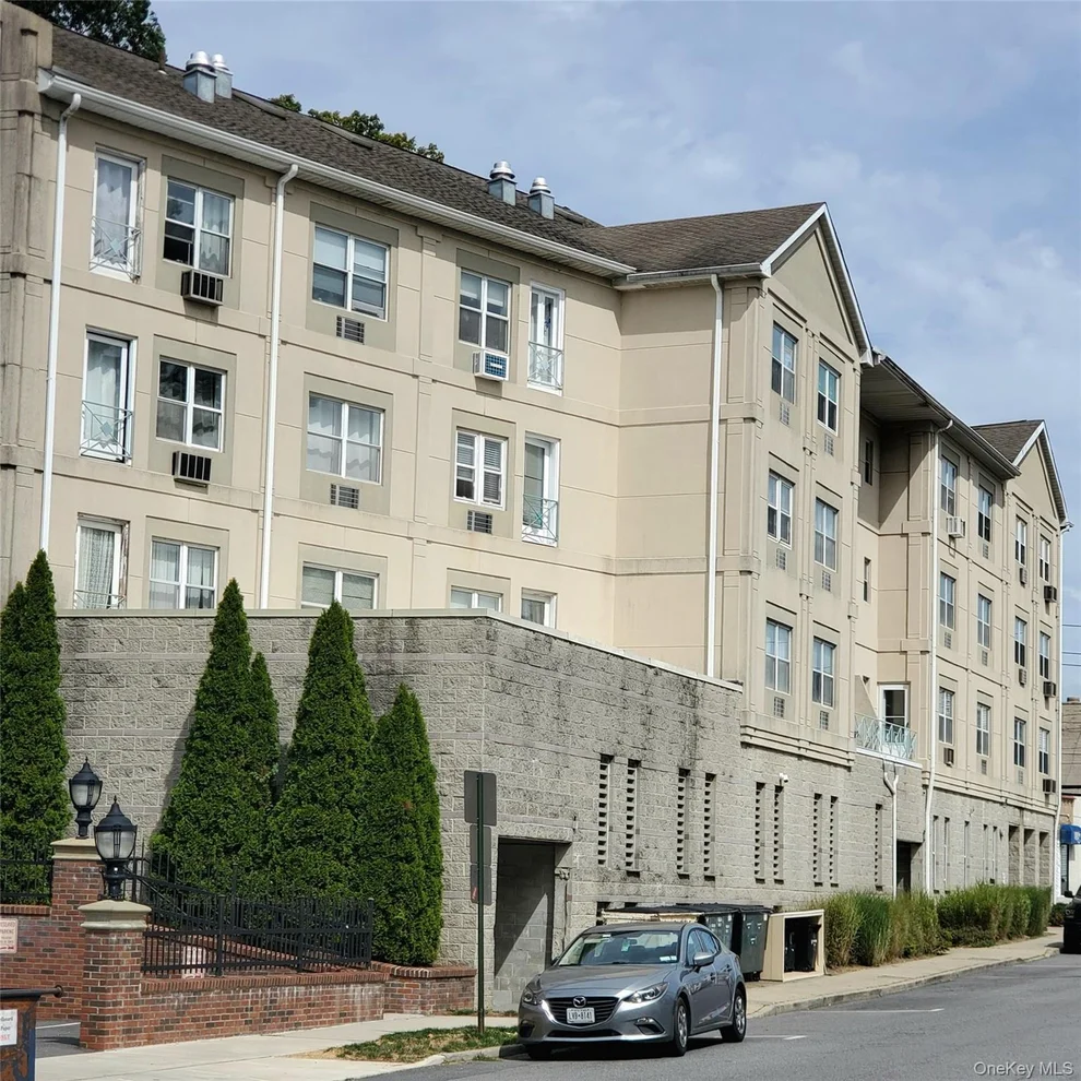 Unit for sale at 400 Mount Pleasant Avenue, Mamaroneck, NY 10543