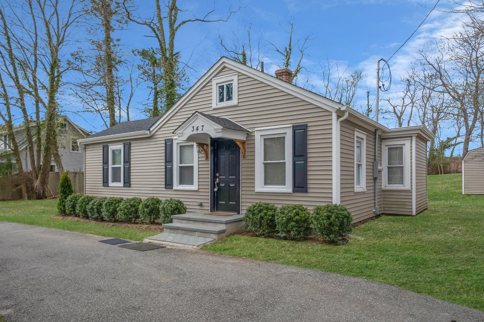 Unit for sale at 347 S Country Road, Brookhaven, NY 11719