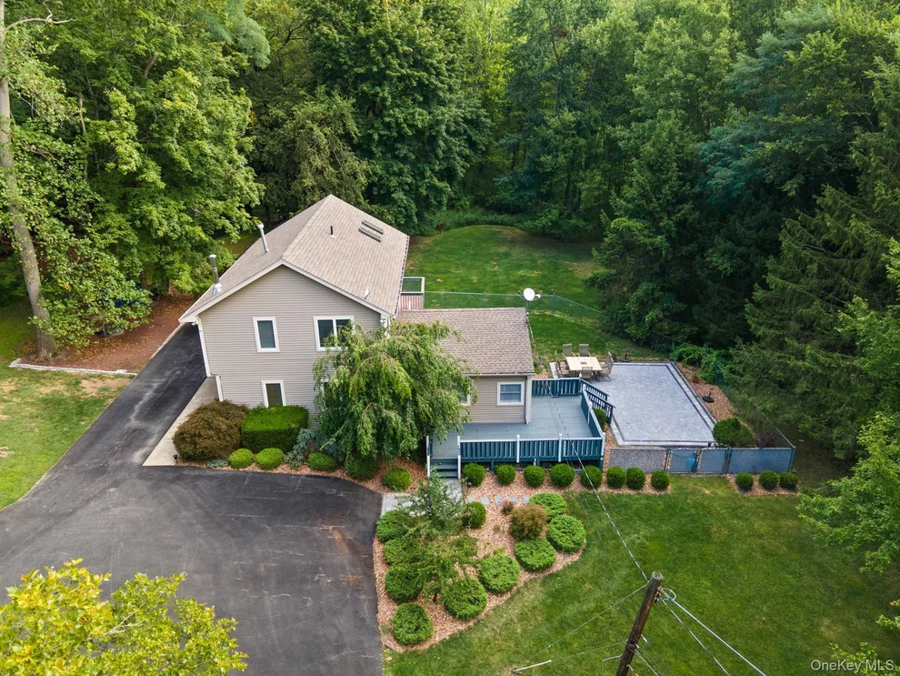 Unit for sale at 6 Autumn Lane, Monroe, NY 10950