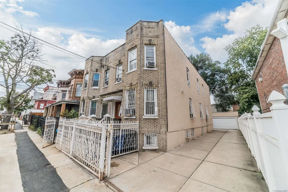 Unit for sale at 32-49 105th St, New York, NY 11369