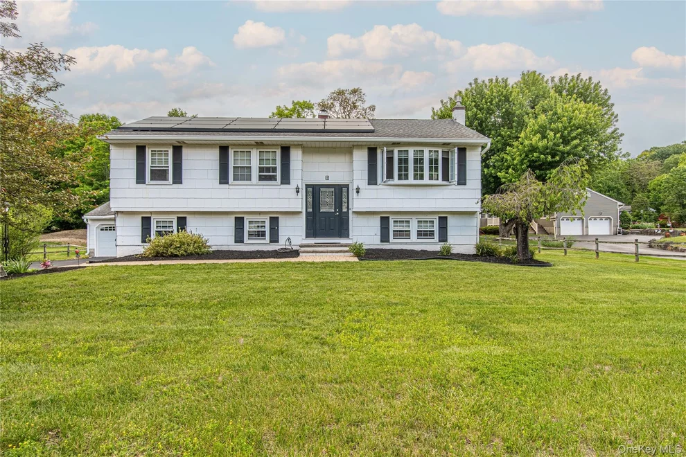 Unit for sale at 4 Russett Lane, Wappinger, NY 12590