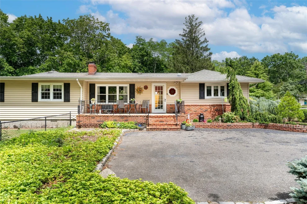 Unit for sale at 31 Remsen Road, Riverhead, NY 11792
