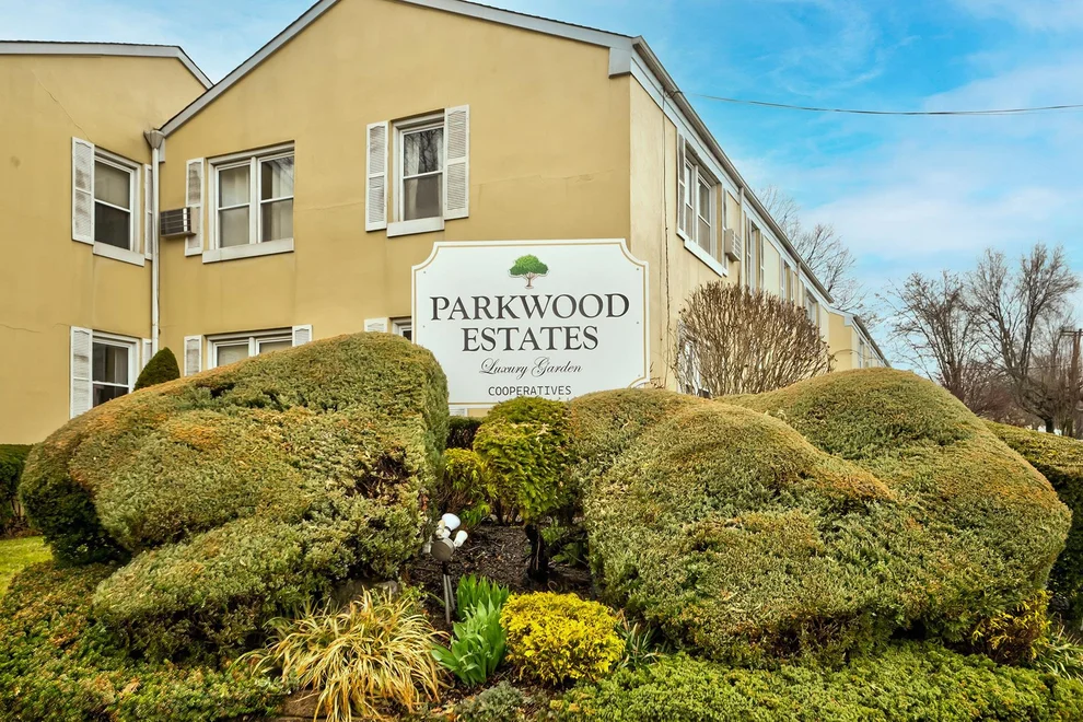Unit for sale at 7119 252nd Street, New York, NY 11426