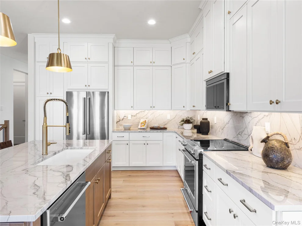 Unit for sale at 2075 Summit Loop, Carmel, NY 10512