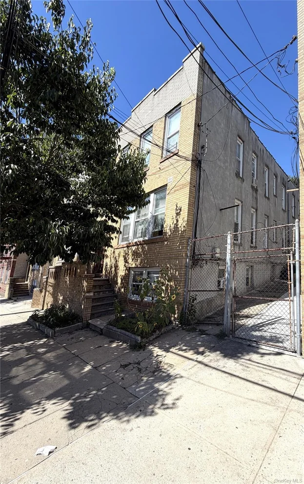 Unit for sale at 719 E 242nd Street, New York, NY 10470