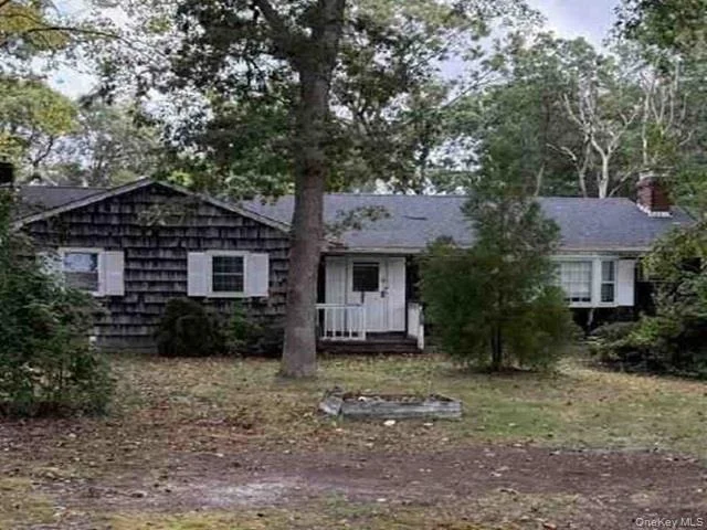 Unit for sale at 151 Pauls Path, Brookhaven, NY 11727