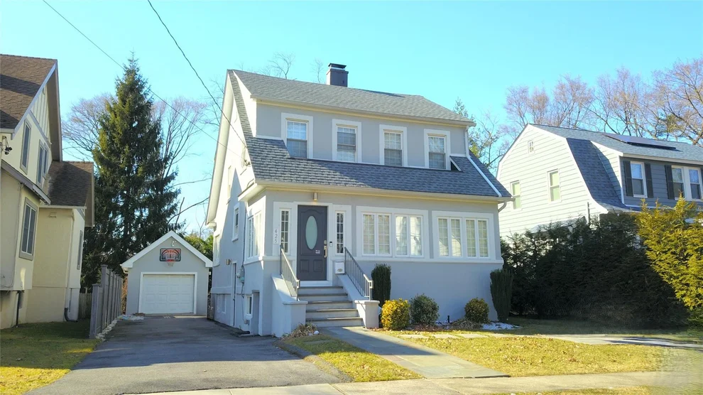 Unit for sale at 425 Carol Place, Pelham, NY 10803