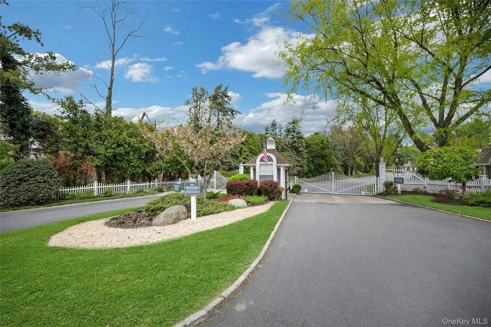 Unit for sale at 1102 Pondside Drive, Greenburgh, NY 10607