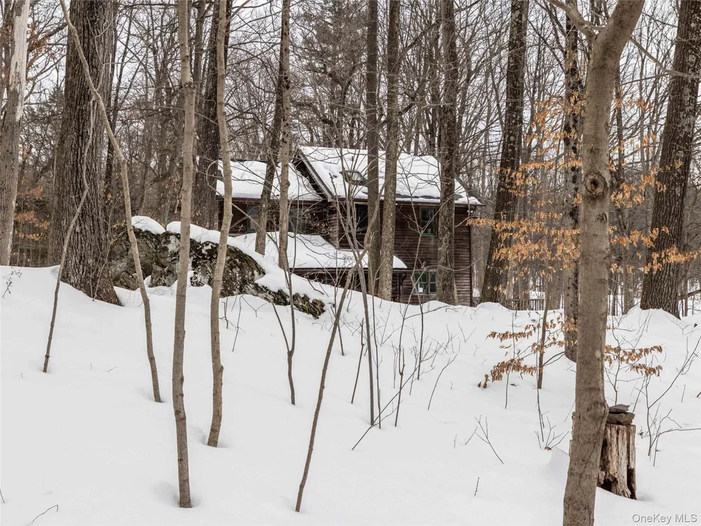Unit for sale at 74 Lemon Lane, Rhinebeck, NY 12572