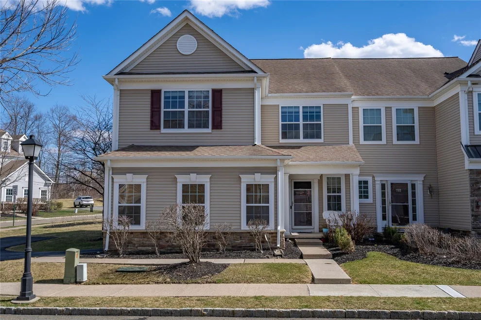 Unit for sale at 10 Bainbridge Place, Newburgh (Town), NY 12550