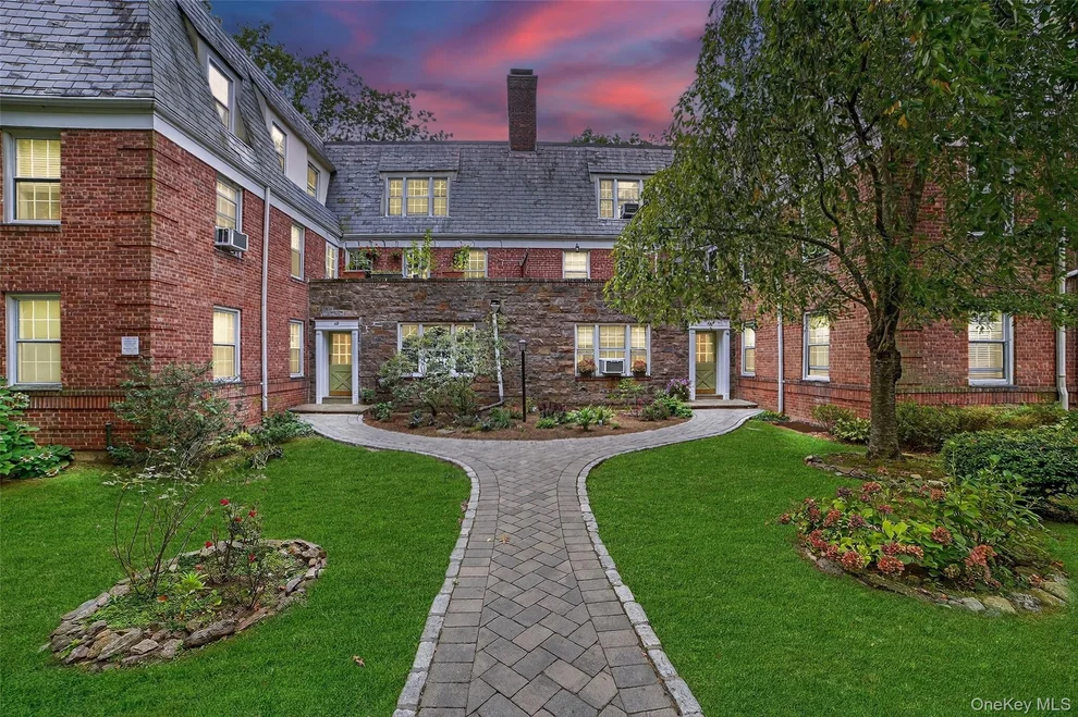 Unit for sale at 64 Pinewood Road, Greenburgh, NY 10530