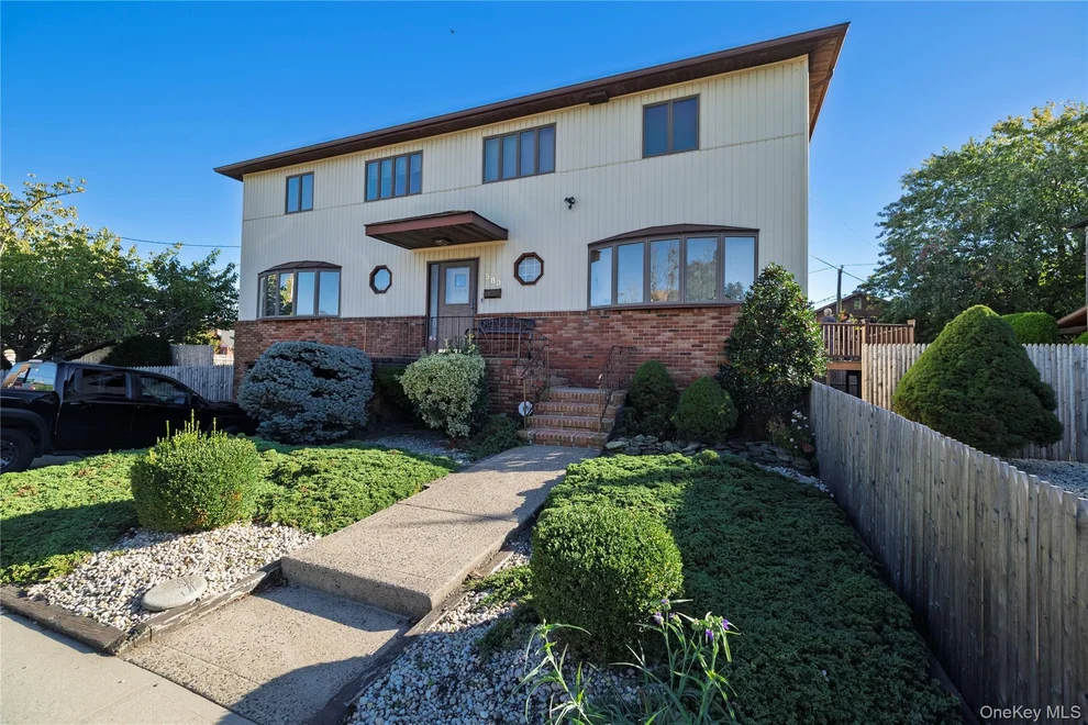 Unit for sale at 580 E Pine Street, Long Beach, NY 11561