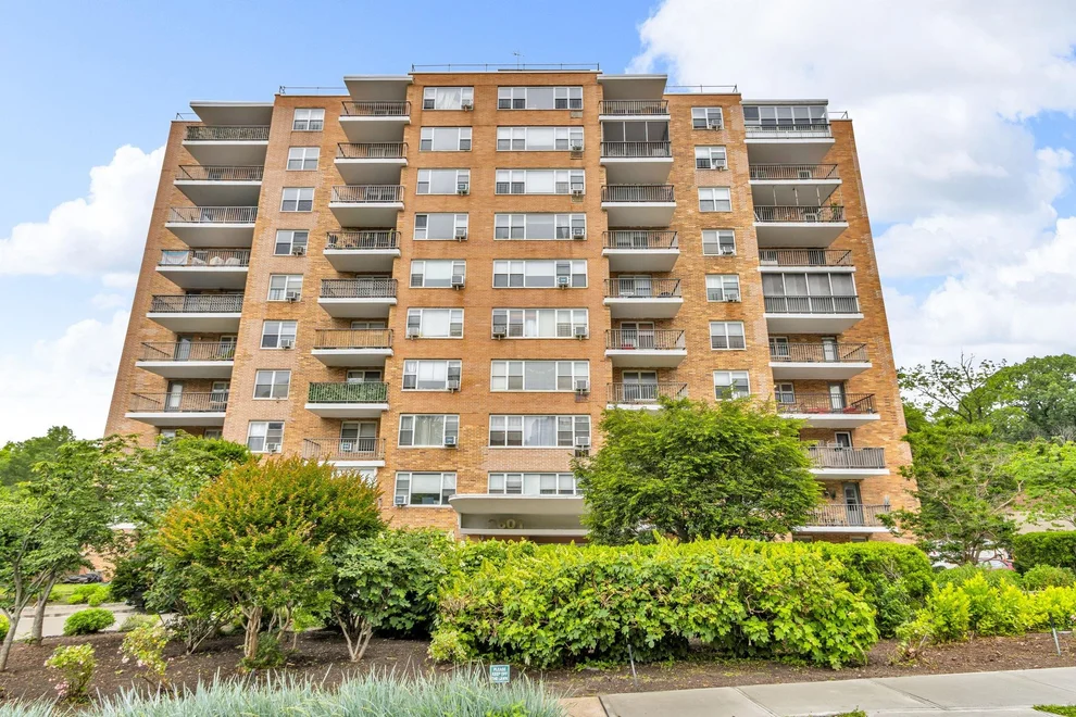Unit for sale at 2601 Henry Hudson Parkway, New York, NY 10463