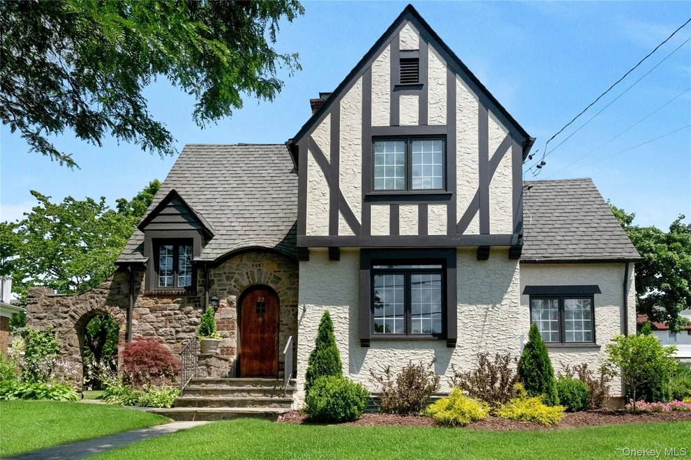 Unit for sale at 22 Alden Avenue, Yonkers, NY 10710