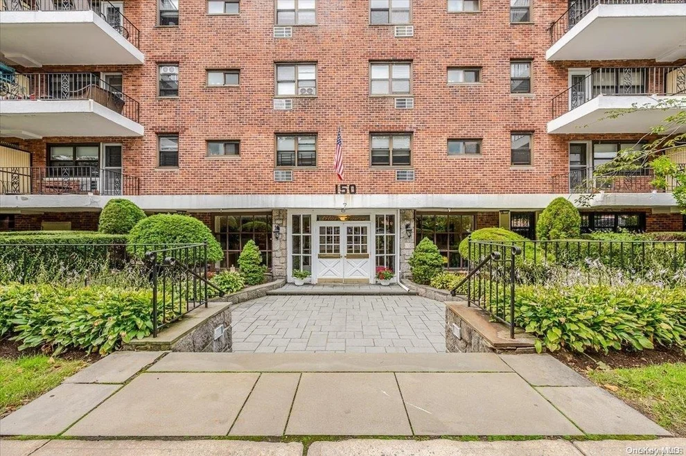 Unit for sale at 150 S Ocean Avenue, Hempstead, NY 11520