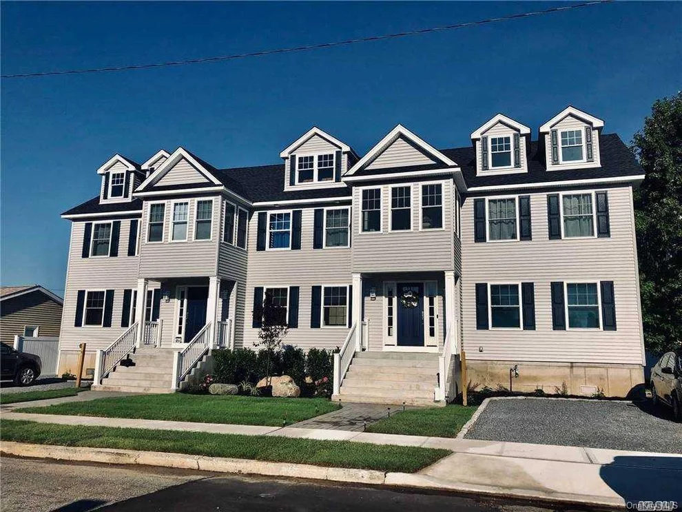 Unit for sale at 32 Kildare Road, Hempstead, NY 11558
