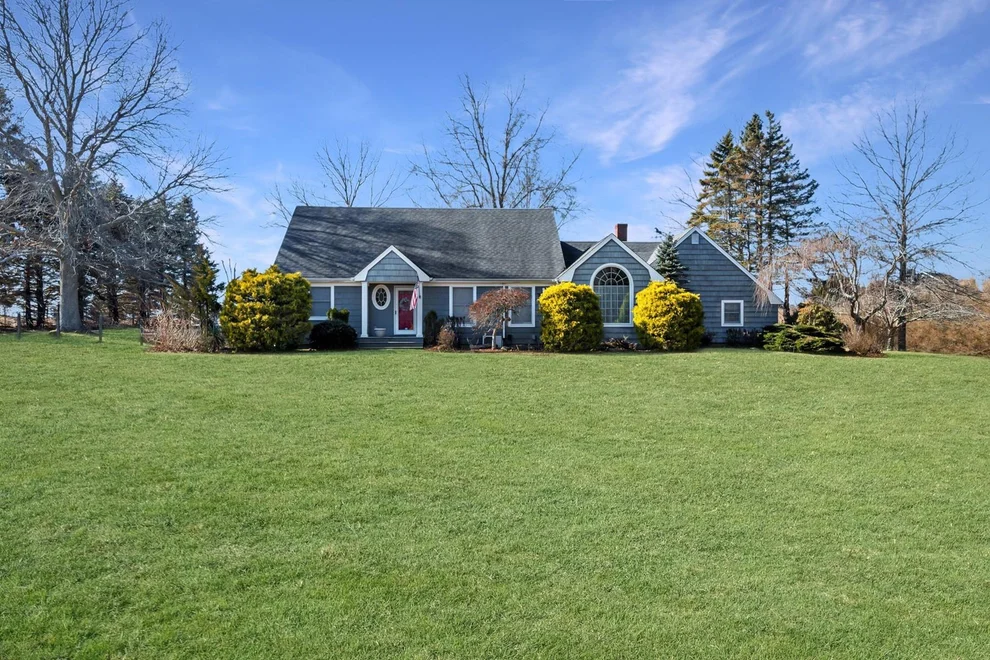 Unit for sale at 157 Pier Avenue, Riverhead, NY 11901