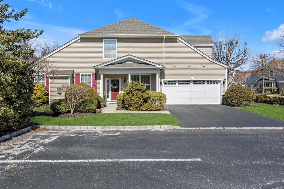 Unit for sale at 25 Durham Lane, Islip, NY 11705