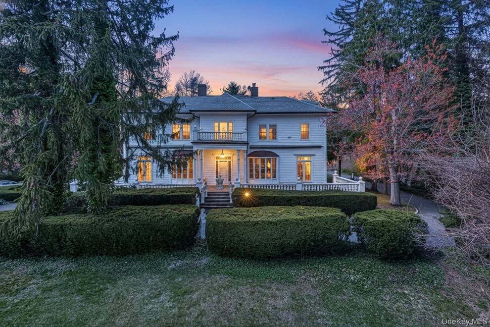 Unit for sale at 365 E Shore Road, North Hempstead, NY 11023