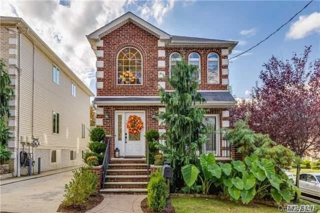 Unit for sale at 6 Lafayette Street, Staten Island, NY 10307