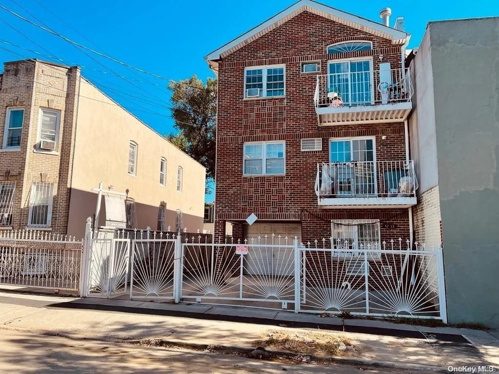 Unit for sale at 32-53 105th Street, New York, NY 11369