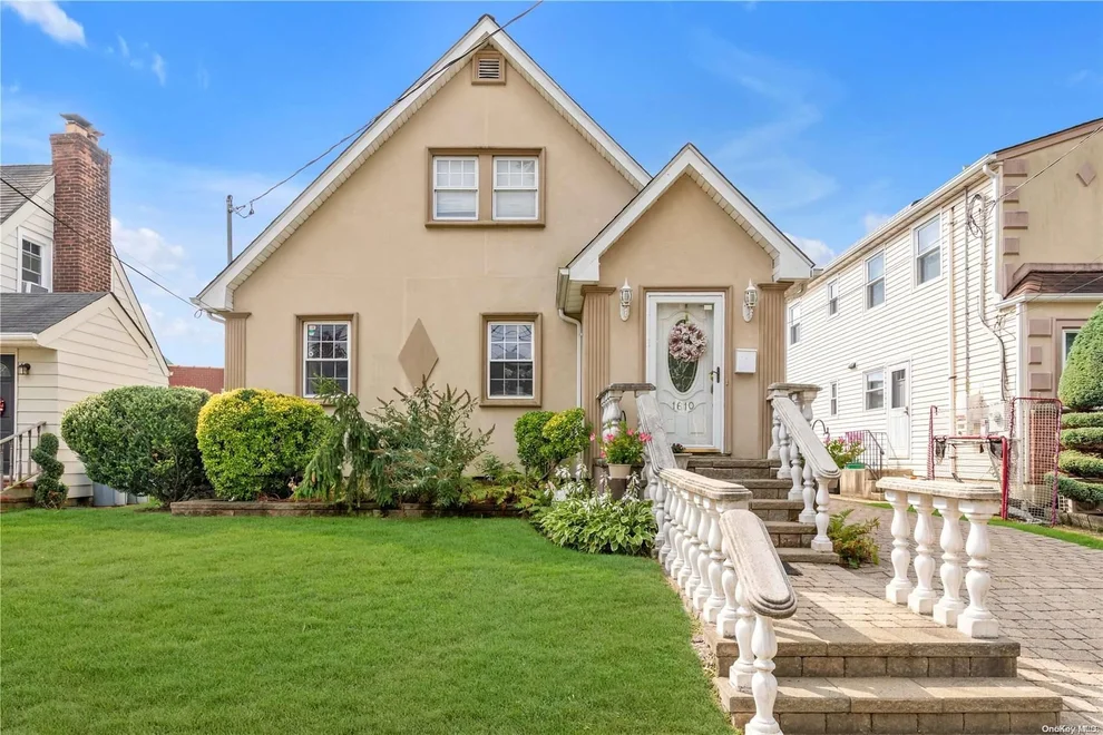 Unit for sale at 1610 Washington Avenue, North Hempstead, NY 11040