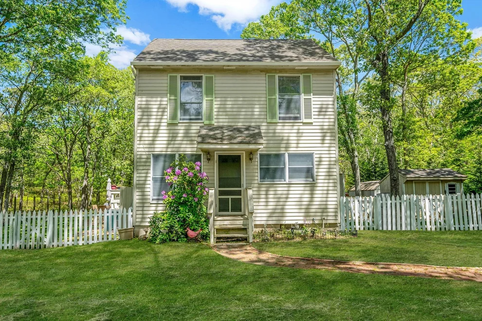Unit for sale at 28 Huntting Road, East Hampton, NY 11937