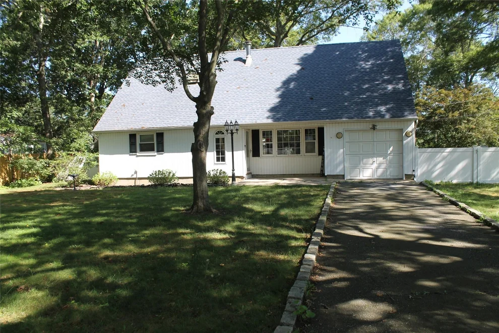 Unit for sale at 11 Roberts Road, Brookhaven, NY 11967