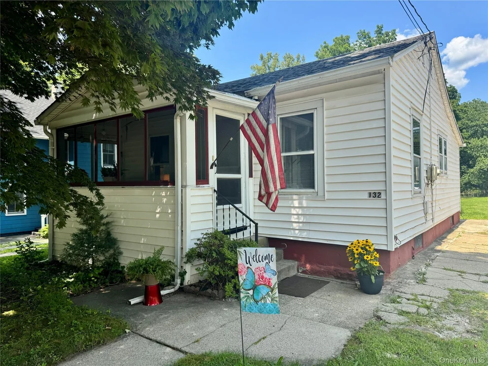 Unit for sale at 132 Oregon Road, Cortlandt, NY 10567