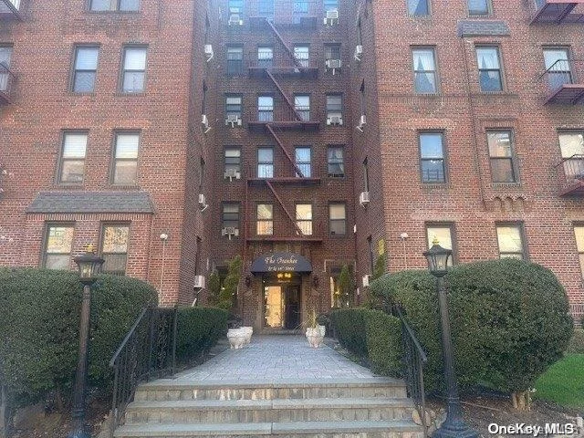 Unit for sale at 83-84 116th Street, New York, NY 11418