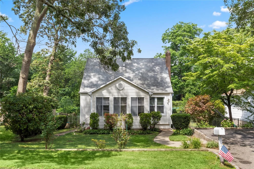 Unit for sale at 106 Belle Avenue, Islip, NY 11779