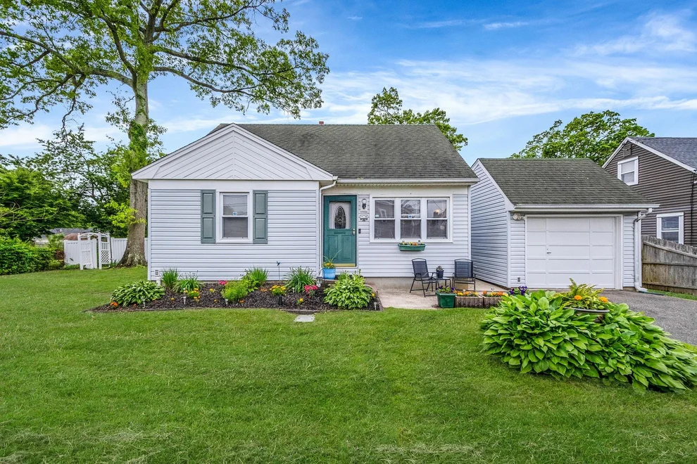 Unit for sale at 72 Belford Avenue, Islip, NY 11706