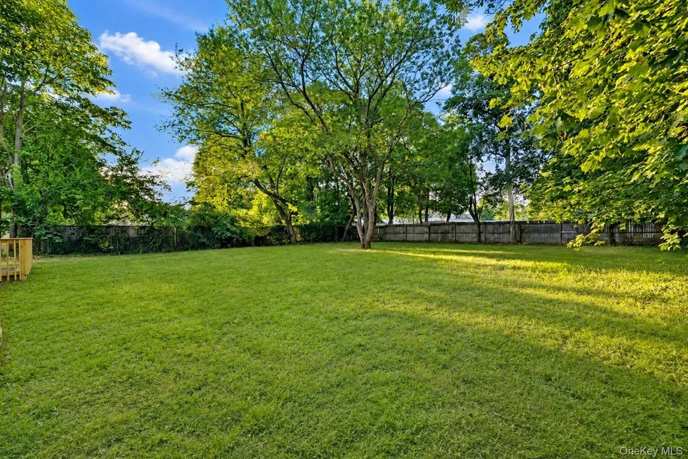 Unit for sale at 171 Elm Drive, Islip, NY 11706