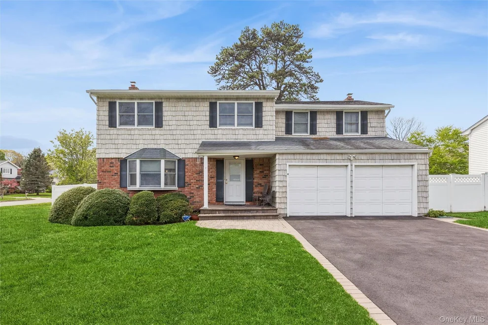 Unit for sale at 2 Garvey Drive, Smithtown, NY 11788
