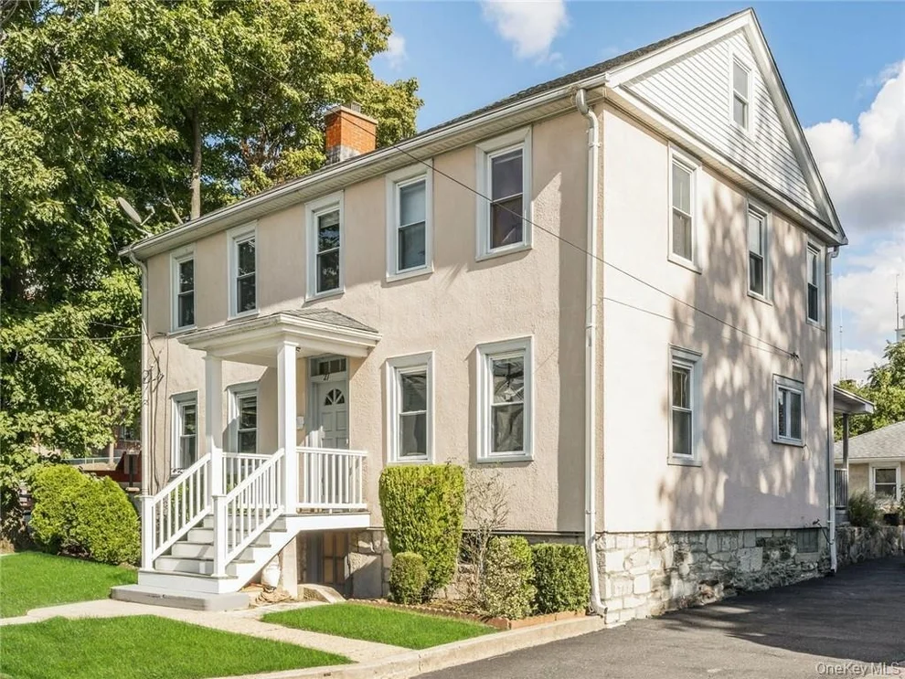 Unit for sale at 27 New Street, Eastchester, NY 10709
