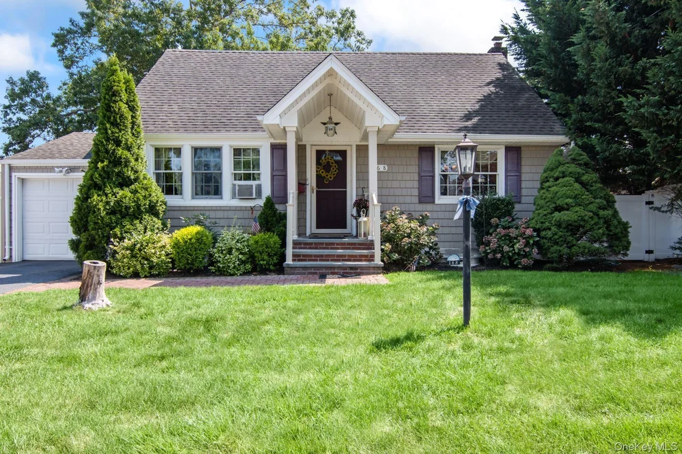Unit for sale at 168 Harmony Drive, Oyster Bay, NY 11762