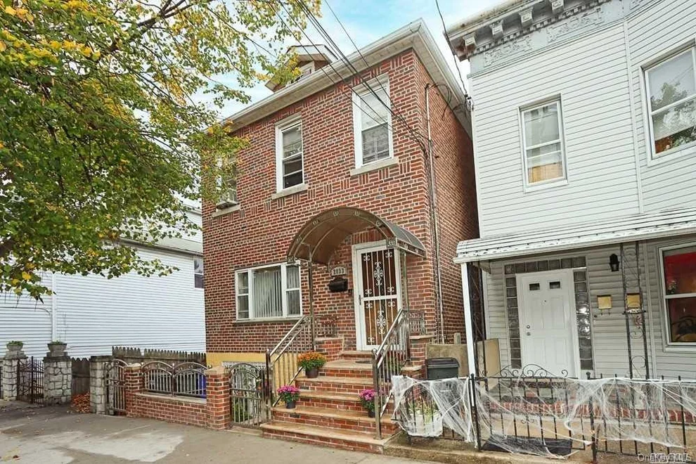 Unit for sale at 2833 Zulette Avenue, New York, NY 10461
