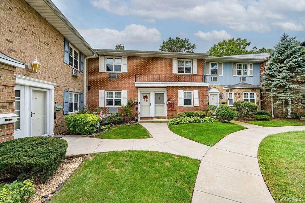 Unit for sale at 14 Glen Hollow Drive, Brookhaven, NY 11742