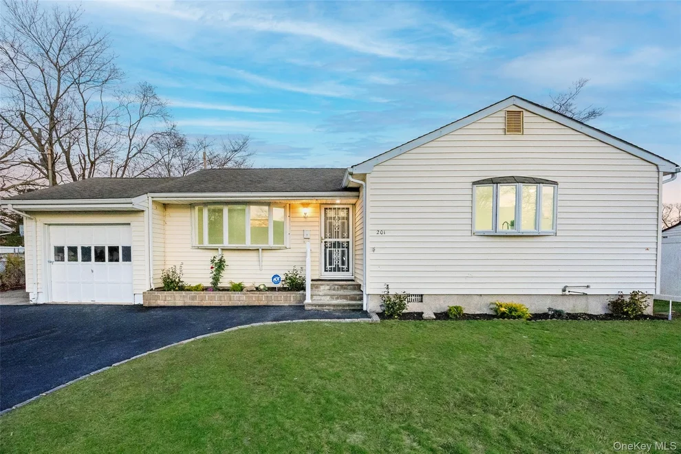 Unit for sale at 201 Hilltop Drive, Islip, NY 11717