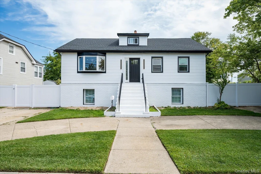 Unit for sale at 605 S Ocean Avenue, Hempstead, NY 11520