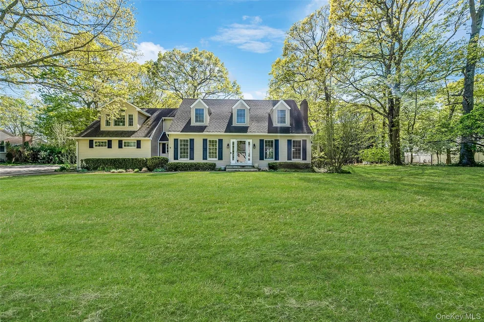 Unit for sale at 4 Carol Court, Brookhaven, NY 11766