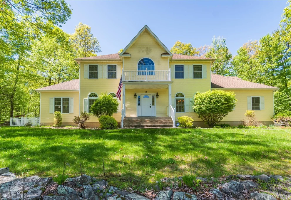 Unit for sale at 14 Glen Rock Circle, Plattekill, NY 12528