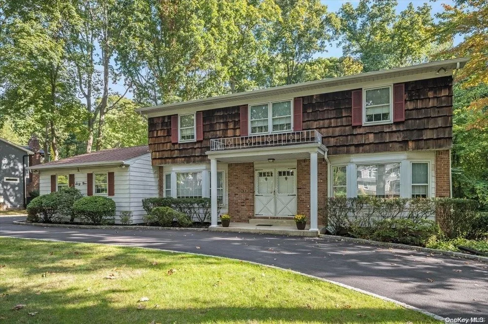 Unit for sale at 69 Buttonwood Drive, Huntington, NY 11746